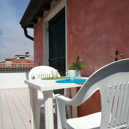Mistral Apartment *